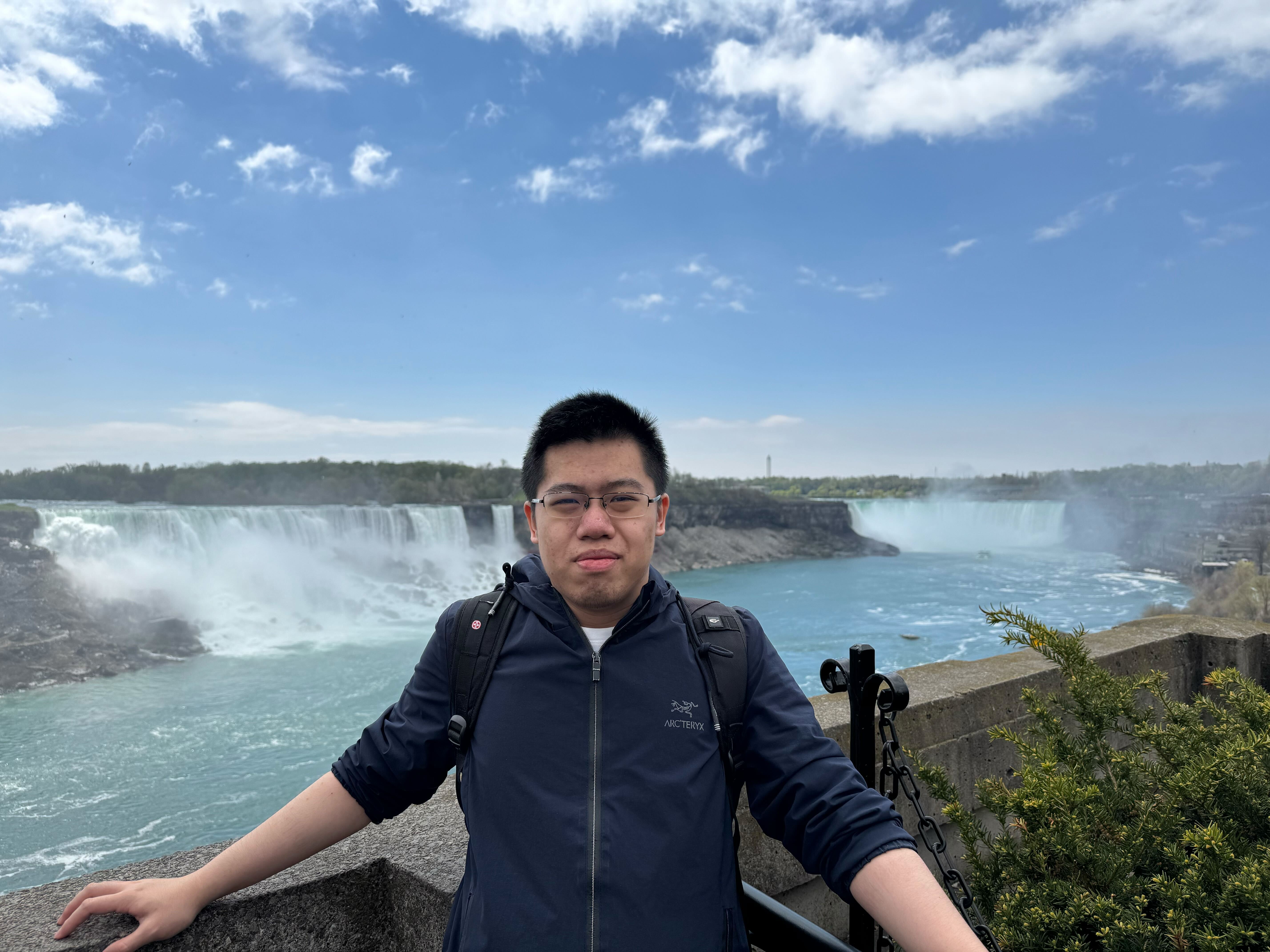 Zhiqi Li